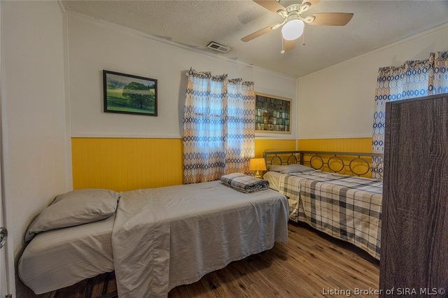 502 W 14th Street, Jeffersonville, IN 47130