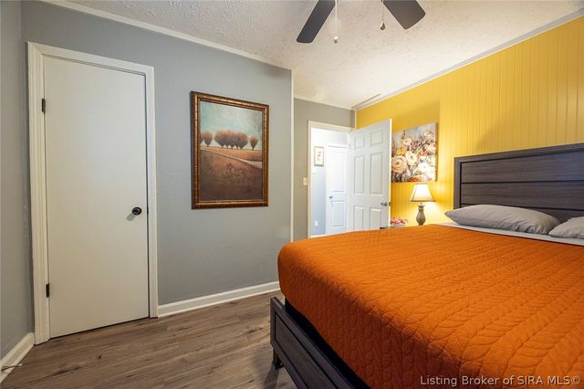 502 W 14th Street, Jeffersonville, IN 47130