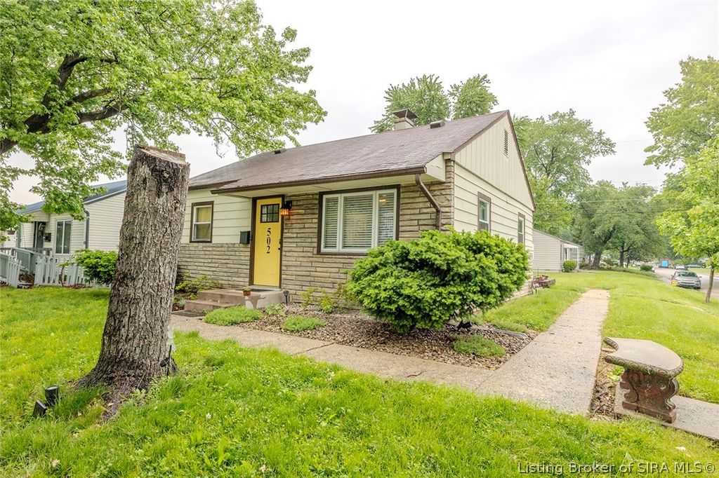 502 W 14th Street, Jeffersonville, IN 47130
