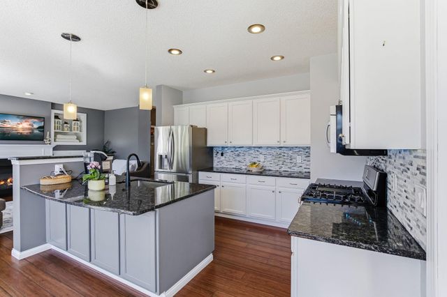 18883 95th Avenue N, Maple Grove, MN 55311