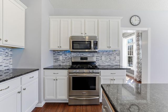 18883 95th Avenue N, Maple Grove, MN 55311