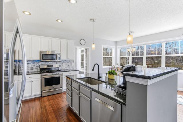 18883 95th Avenue N, Maple Grove, MN 55311