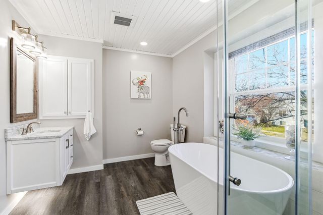 18883 95th Avenue N, Maple Grove, MN 55311