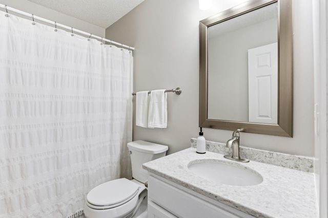 18883 95th Avenue N, Maple Grove, MN 55311