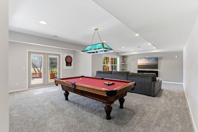 18883 95th Avenue N, Maple Grove, MN 55311