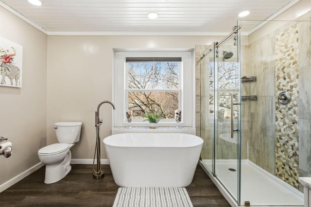 18883 95th Avenue N, Maple Grove, MN 55311