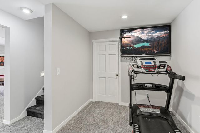 18883 95th Avenue N, Maple Grove, MN 55311