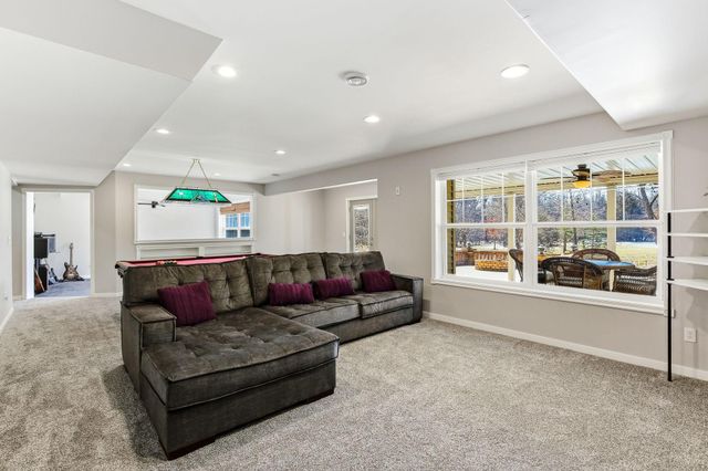 18883 95th Avenue N, Maple Grove, MN 55311