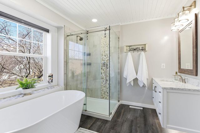 18883 95th Avenue N, Maple Grove, MN 55311