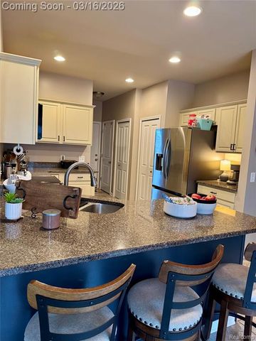 437 Golfside Drive, Lapeer, MI 48446