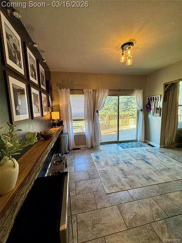 437 Golfside Drive, Lapeer, MI 48446