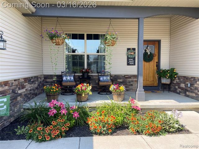 437 Golfside Drive, Lapeer, MI 48446