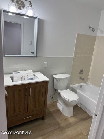 16 Ivy Court A, Whiting, NJ 08759