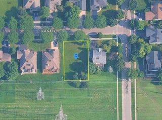 185 Cascade Drive, Crystal Lake, IL 60012