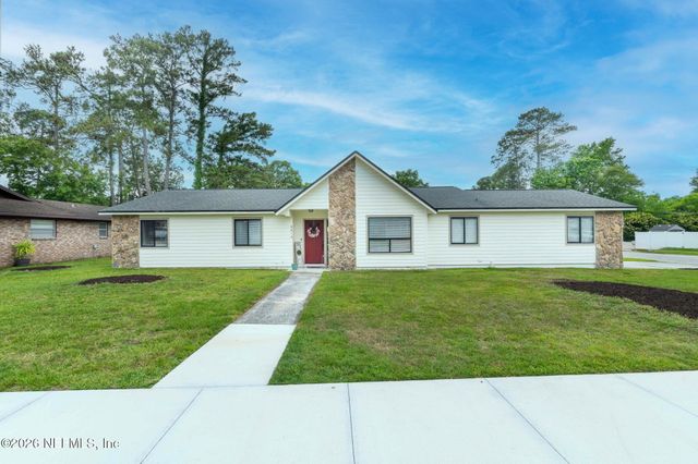 8810 OSPREY Lane, Jacksonville, FL 32217