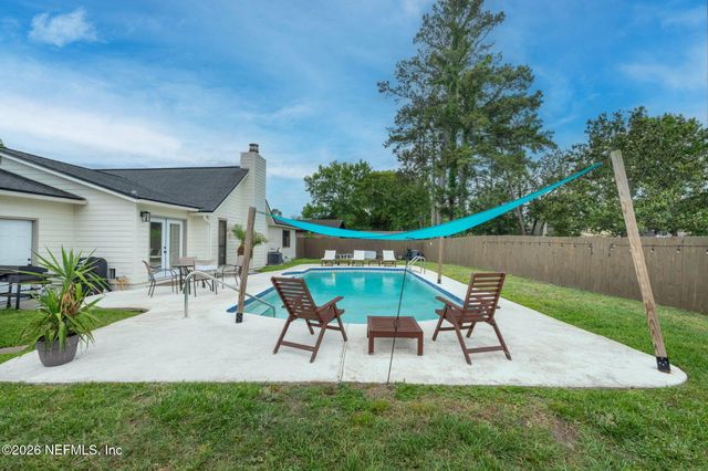 8810 OSPREY Lane, Jacksonville, FL 32217