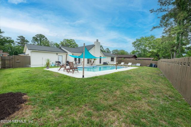 8810 OSPREY Lane, Jacksonville, FL 32217