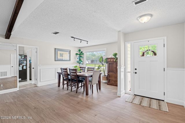8810 OSPREY Lane, Jacksonville, FL 32217