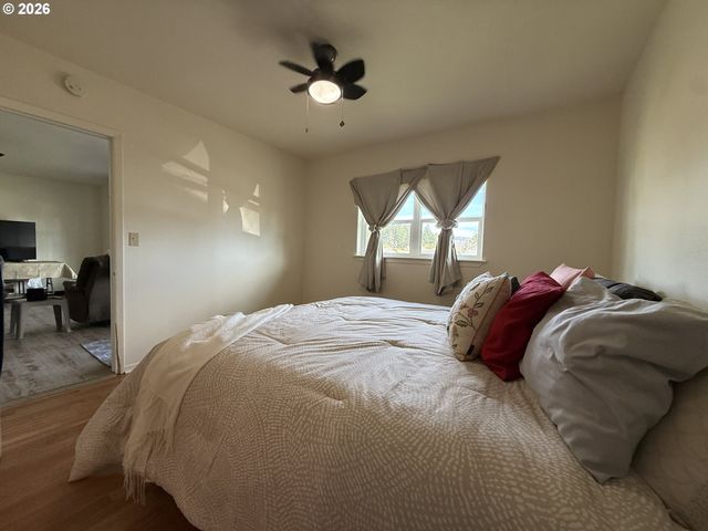 515 PACIFIC Ave, Brookings, OR 97415