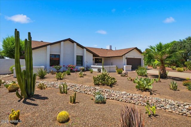 4379 E LUDLOW Drive, Phoenix, AZ 85032