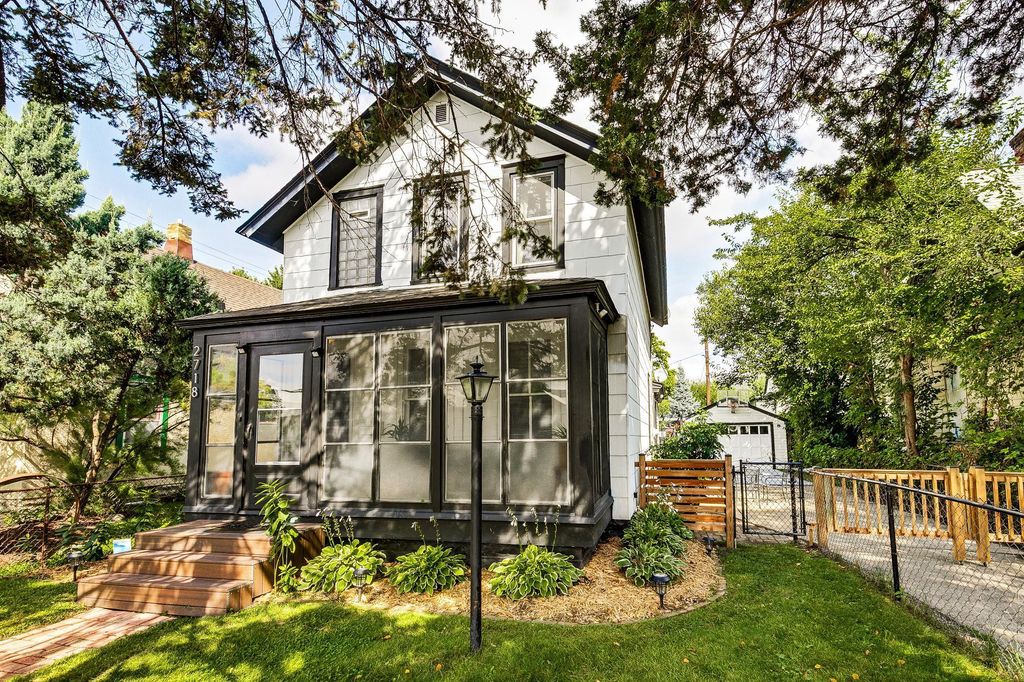 2718 E 26th Street, Minneapolis, MN 55406