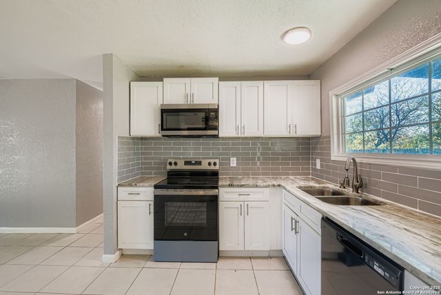 8619 Standing Rock, San Antonio, TX 78242