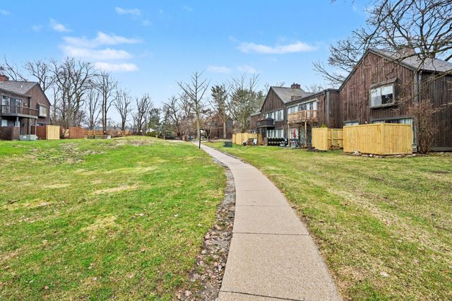 213 Paisley Court B, Kalamazoo Twp, MI 49006