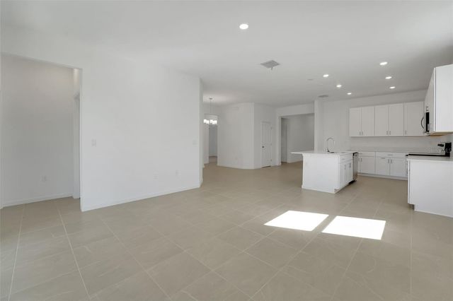 1052 LUKE AVENUE, Winter Haven, FL 33881