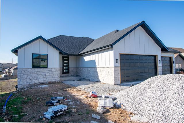 2081 Bull Run Road, Ozark, MO 65721