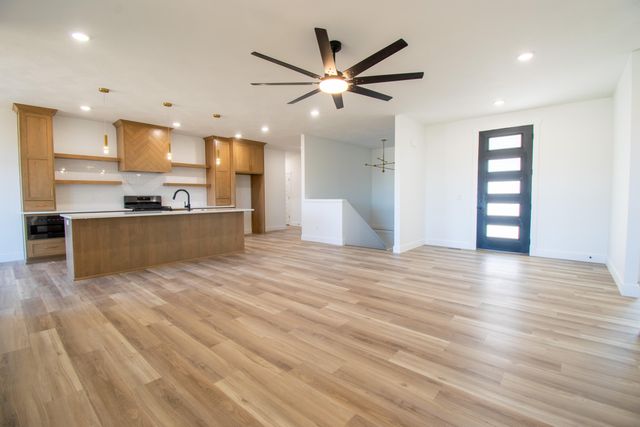 2081 Bull Run Road, Ozark, MO 65721