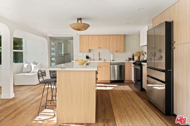 8223 Yucca Trail, Los Angeles, CA 90046