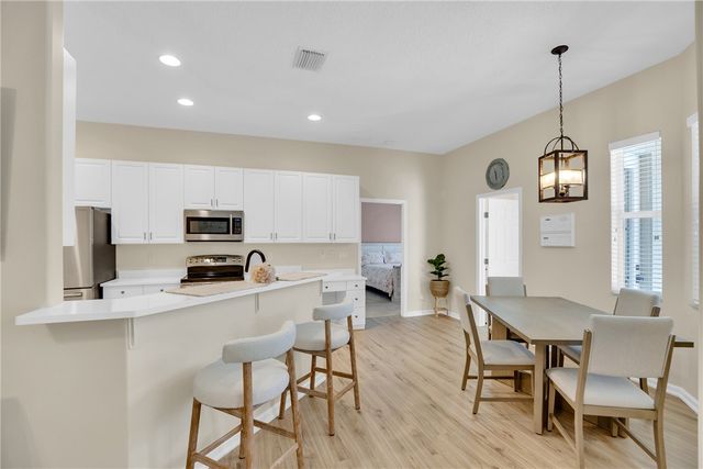 632 Hatteras Court SW, Vero Beach, FL 32968