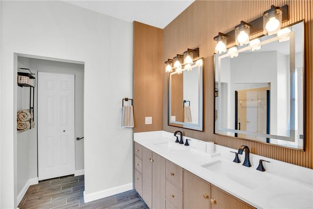 632 Hatteras Court SW, Vero Beach, FL 32968