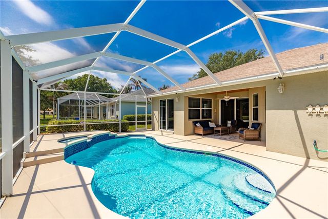 632 Hatteras Court SW, Vero Beach, FL 32968
