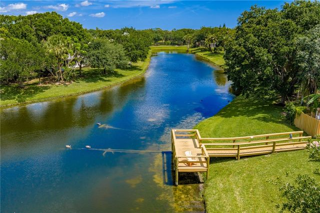 632 Hatteras Court SW, Vero Beach, FL 32968