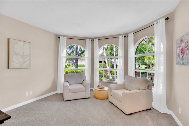 632 Hatteras Court SW, Vero Beach, FL 32968