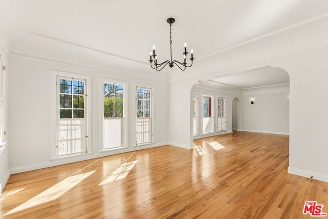 125 N Orange Drive, Los Angeles, CA 90036