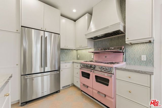 125 N Orange Drive, Los Angeles, CA 90036