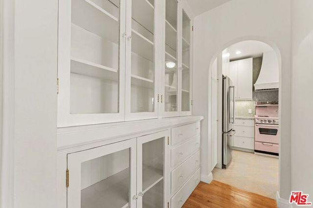 125 N Orange Drive, Los Angeles, CA 90036