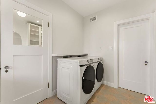 125 N Orange Drive, Los Angeles, CA 90036