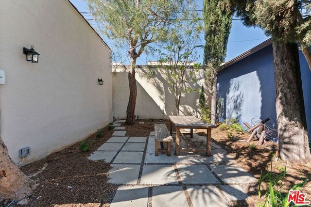 125 N Orange Drive, Los Angeles, CA 90036