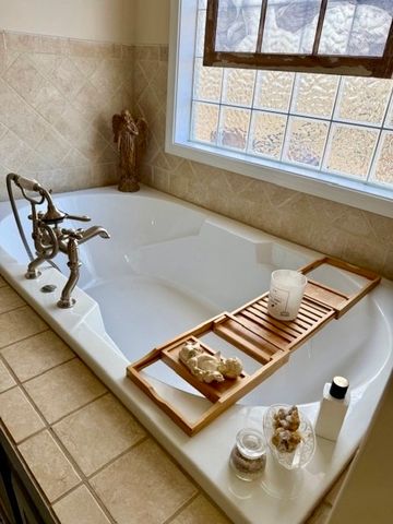 1198 Ed Sanders Rd, Lynchburg, TN 37352