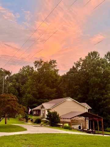 1198 Ed Sanders Rd, Lynchburg, TN 37352