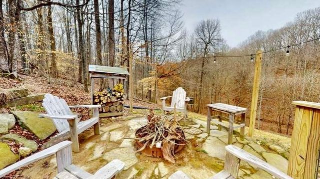 1198 Ed Sanders Rd, Lynchburg, TN 37352