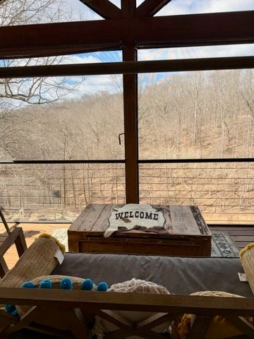 1198 Ed Sanders Rd, Lynchburg, TN 37352