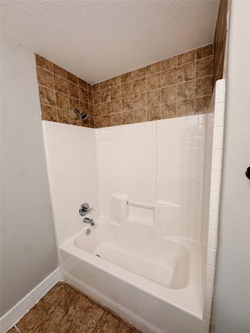 1008 Caudle Lane, Savannah, TX 76227