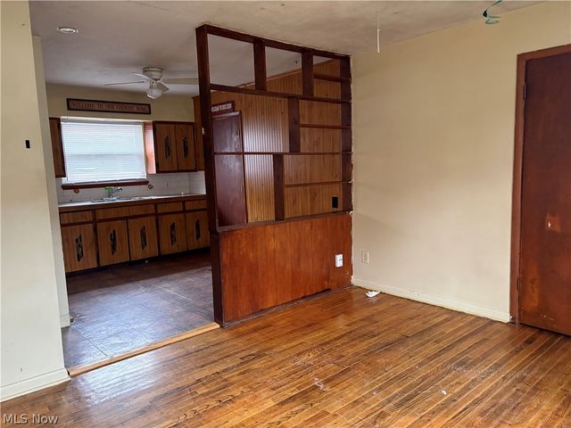 1622 Merrill Avenue, Akron, OH 44306