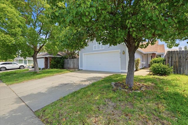 8113 Halladale Ct, Sacramento, CA 95829
