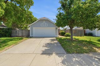 8113 Halladale Ct, Sacramento, CA 95829
