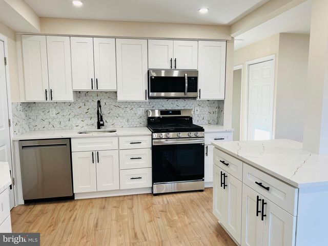 504 SELMA ST, Philadelphia, PA 19116